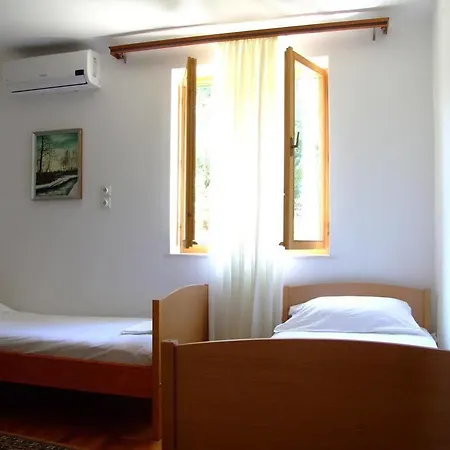 Rosa Apartment